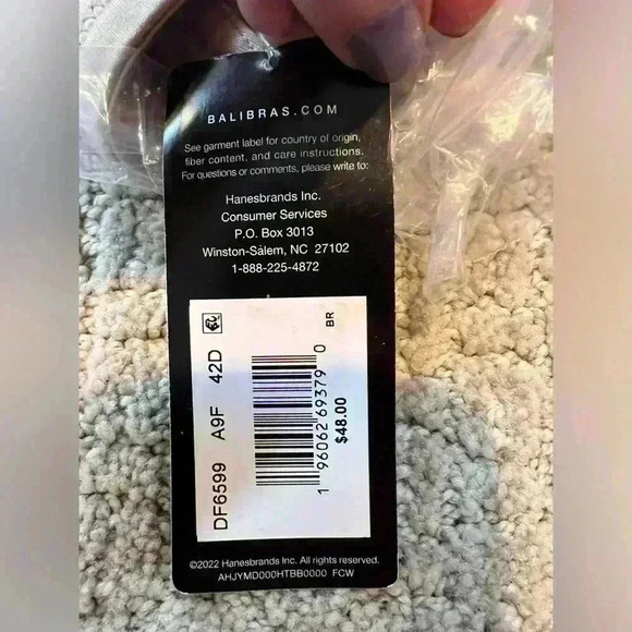 NEW Bali smoothing bra size 42D taupe padded underwire 7 ways to wear no slip - Picture 5 of 7